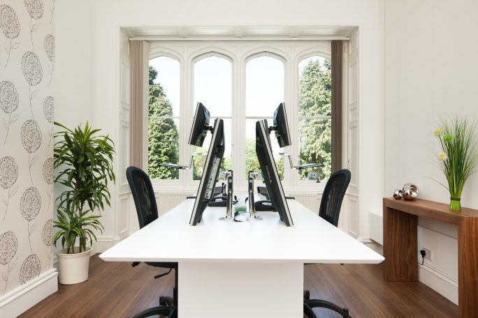 End-view of the office desk