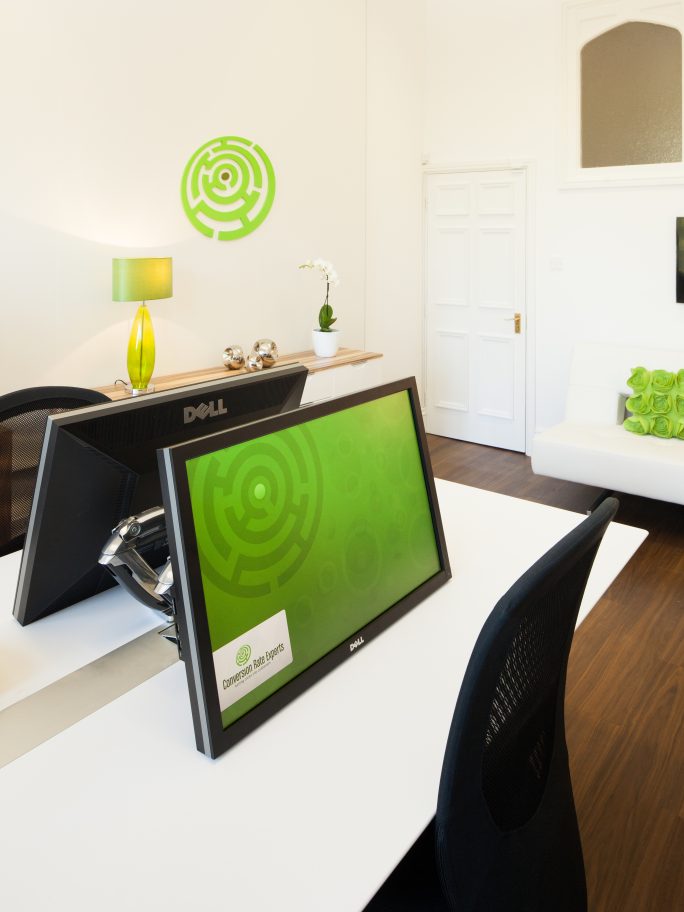 30-inch display screens